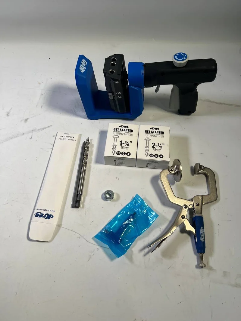 KREG Pocket Hole Jig 520 PRO Taschenloch Bohrschablone ( KPHJ520PRO ) + Stufenbohrer + Bit + Schrauben + Zwinge - Gebraucht
