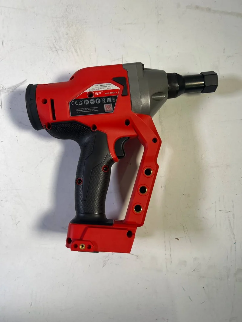Milwaukee M18 ONEFLT-0X Akku Schließringbolzensetzgerät 18 V 4,8 / 6,4 / 9,53 mm ( 4933478637 ) + HD Box - ohne Akku, ohne Ladegerät - Gebraucht