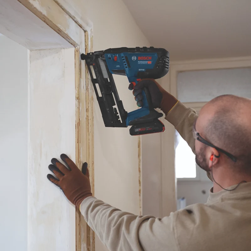 Bosch GNH 18V-64-2 M Professional Akku Holznagler 18 V 1,6 x 32 - 64 mm ( 0601482000 ) Solo - ohne Akku, ohne Ladegerät
