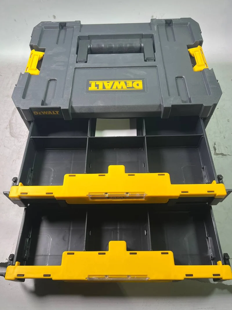 DeWalt DWST1-70706 TSTAK IV Koffer - Leicht Gebraucht