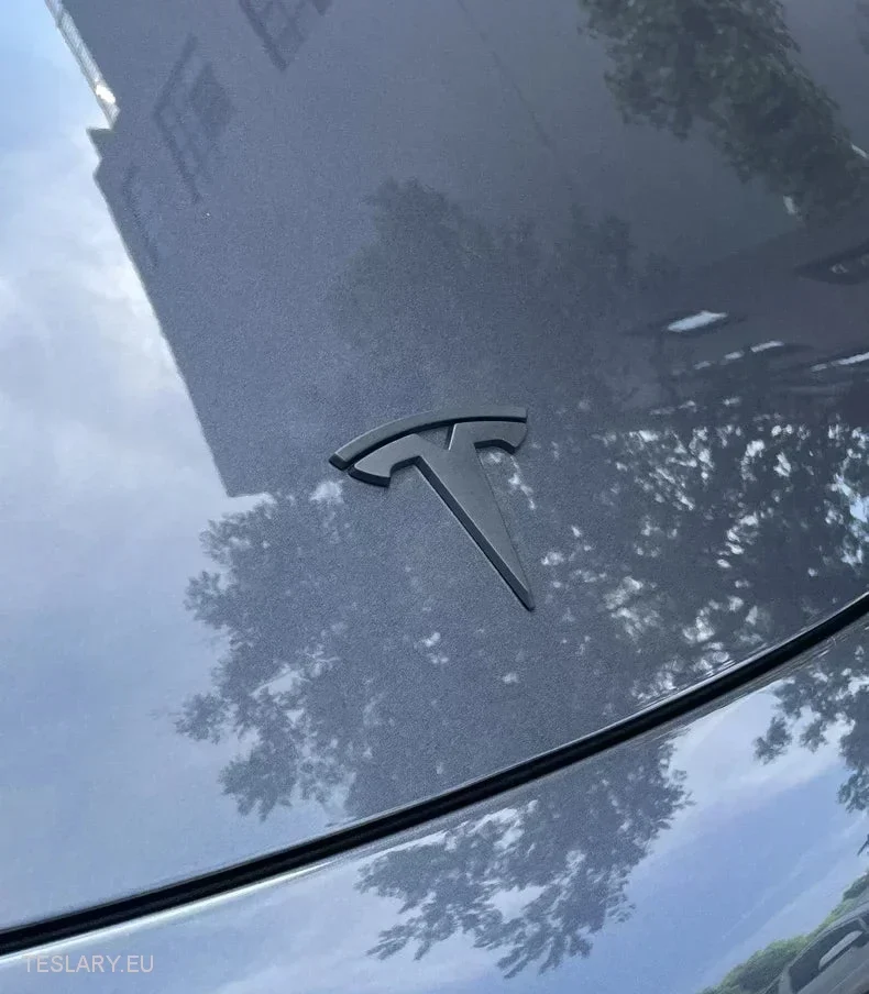 Tesla Model Y Logo-Set für Front, Heck und Lenkrad