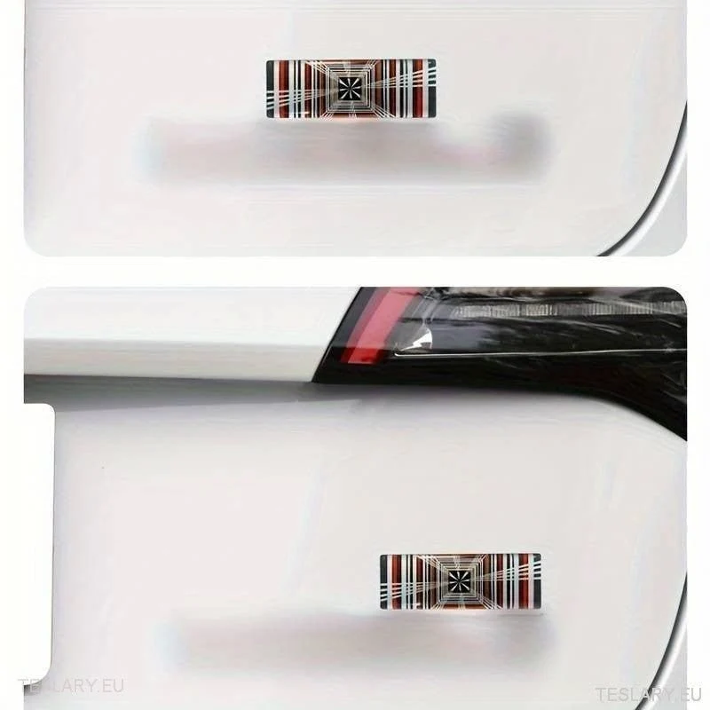 "PLAID" Logo 3D Dome Style Aufkleber 11cm x 4cm