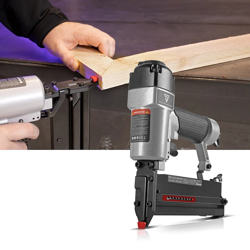 STAHLWERK Druckluft Nagler DN-50 ST 2 in 1 Nagelpistole | Tacker | Streifennagler | Klammernagler mit 5-7 Bar Arbeitsdruck, Metallgehäuse, geeignet für 18 Gauge Nägel und Tackernadeln inklusive Zubehör und Transportkoffer