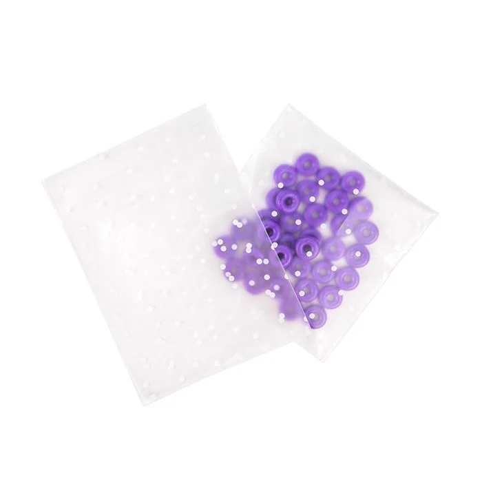 Frostweißer Plastik Klappenbeutel 10,2x10,2 cm mit Punkten Haftklebestreifen (100 Stück) [B44FD]