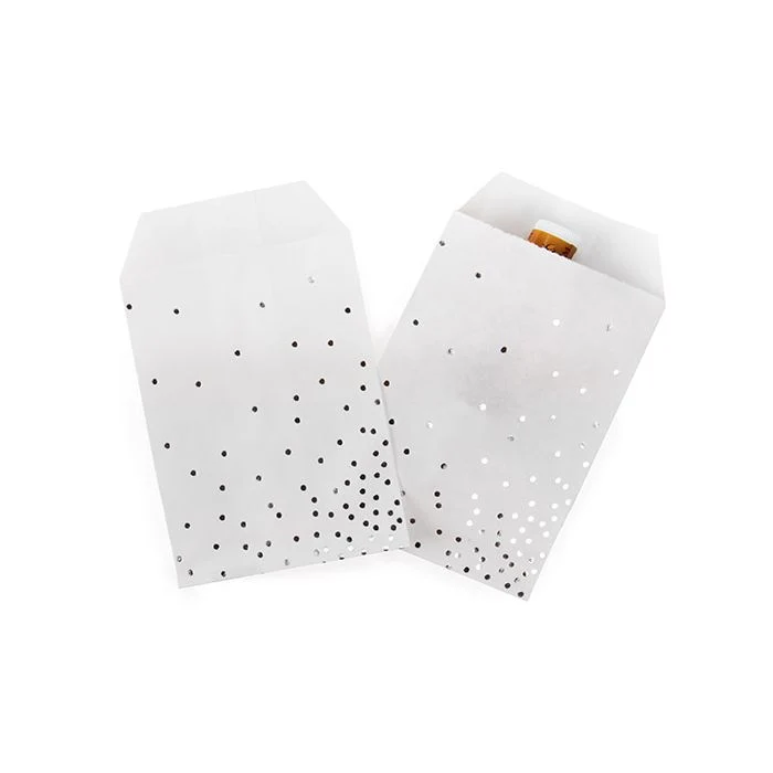 Papier- Klappenbeutel Weiß mit Silber Punkten 7,6x12,7 cm (100 Stück) [GPB35SD]