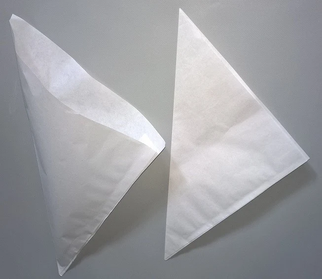 Spitztüten aus Pergament Ersatz 23cm - Fettdicht | Inhalt 250 Gramm (100 Stück) [PPS23]
