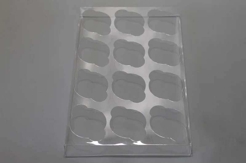 Einsätze für 12 Mini-Cupcakes 9.5x9.5cm (100 Stück) [FPBI178]