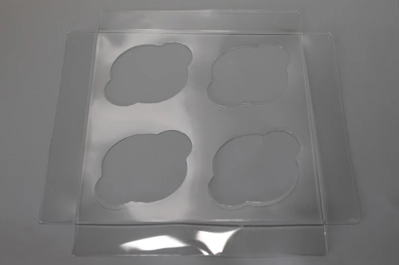 Einsätze für 4 Cupcakes 7.5x7.5cm (25 Stück) [FPBI177]