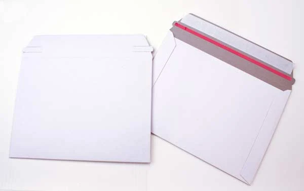 Vollpapp-Versandtaschen 38.1x32.4cm mit starkem Klebstoff (10 Stück) [RM9]