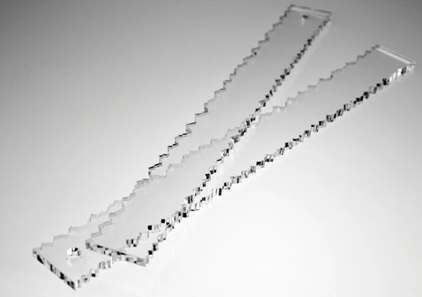 Lineal mit gezackten Kanten 32.5cm (1 St.) [RULER]